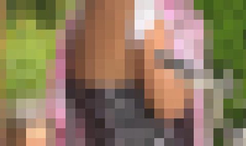 おっぱい膨らみはじめてるのにママに着替えを手伝ってもらってるC