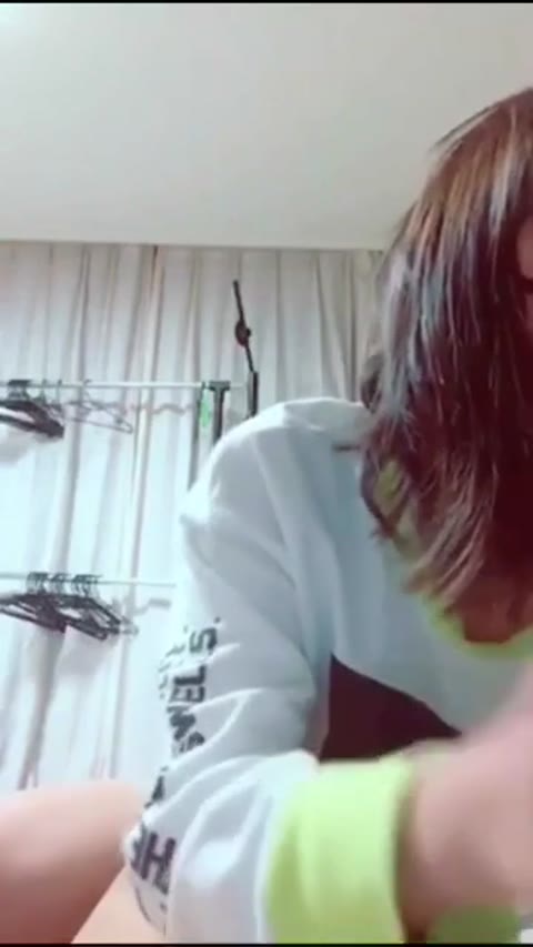 マセてるCちゃんがお◯んこ見せて夢中になっちゃう、、
