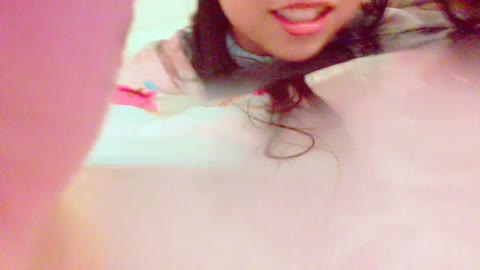 生にゅ～よく♪処女のｃっ娘が恥じらいスマホ配信☆彡etc3作品