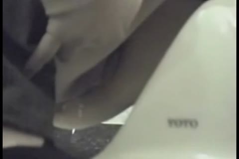 無臭 投稿！トイレ盗撮 某有名女子寮便所盗撮