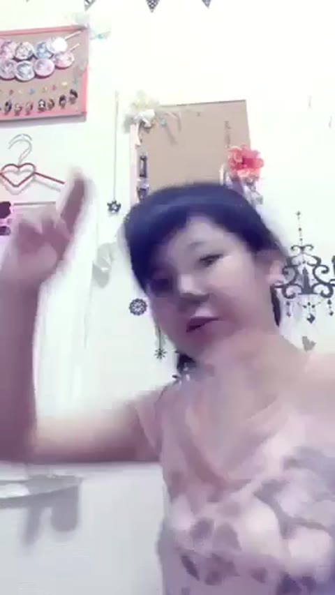某所でこっそり配信されていたｋｃ級の全裸オナ☆★12本
