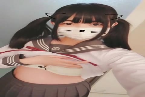 電マで潮吹き　パンティー履いたままオOッコ・・